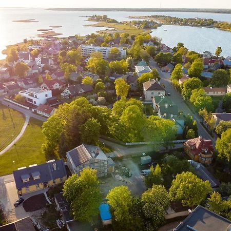Õhtu Apartments Haapsalu Bagian luar foto